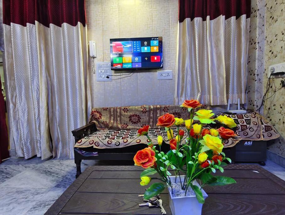 Peaceful Stay 1 Bhk Appartment Nuova Delhi Esterno foto